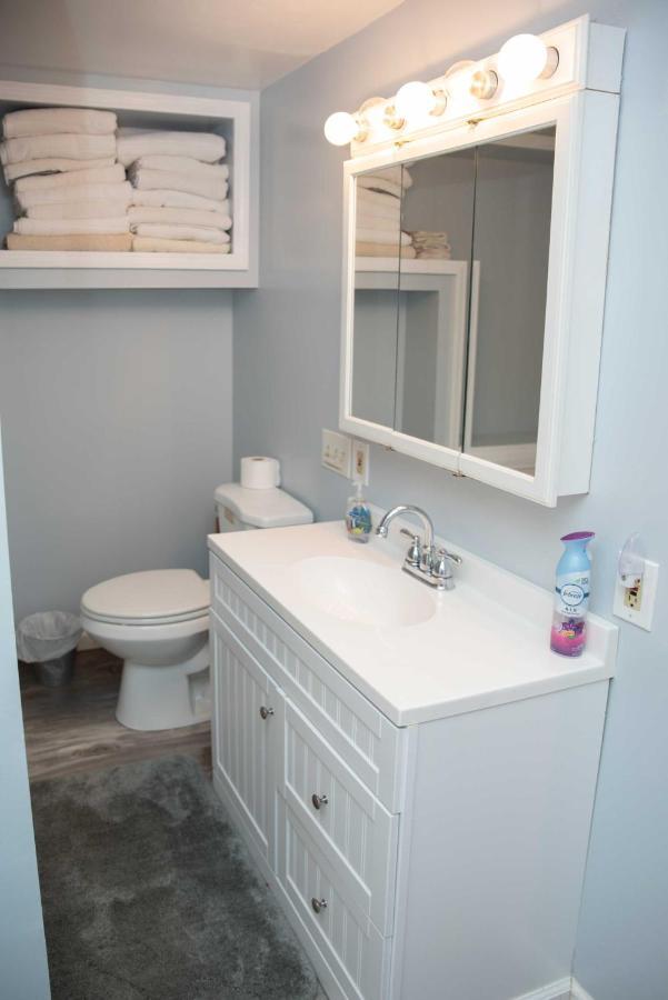 Lakefront Cottage With Private Hot Tub! Buckhead Exterior photo